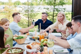 Avrupa'da İnsanların Eğlence ve Yemek Erişimi Sorunları